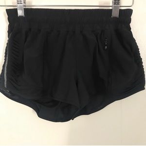 Lululemon shorts size 6